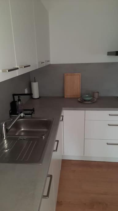 Neubau Ferienwohnung - Wallsbuell Wallsbull エクステリア 写真